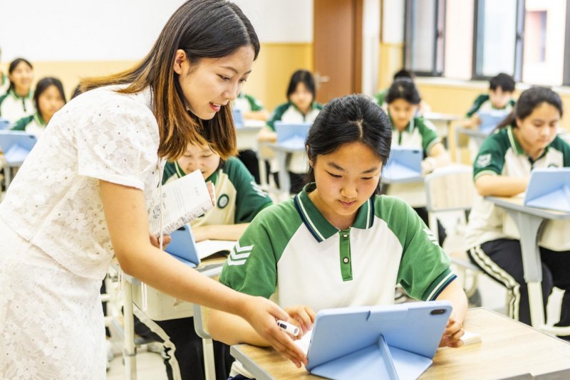 办学3年成效显著 重庆科学城明远未来中学校荣膺重庆市“新课程实施样本校”